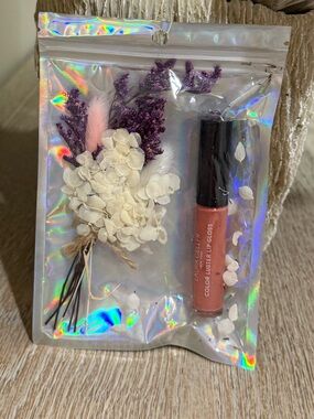 Laura Geller Lip Gloss in Rosy Mauve